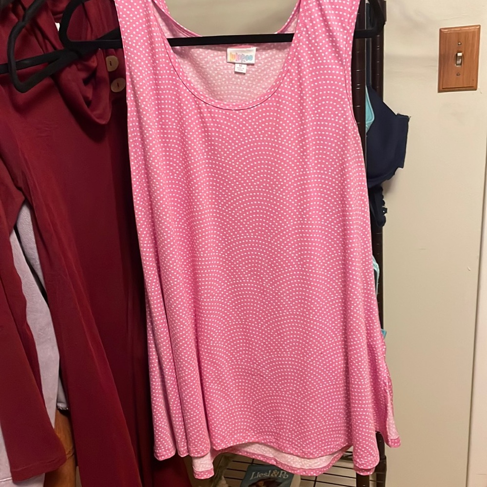 LuLaroe Perfect tank size M hardly worn EUC